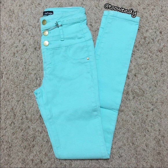 Charlotte Russe Refuge Hi-Waist Super Skinny Jeans - Picture 2 of 5